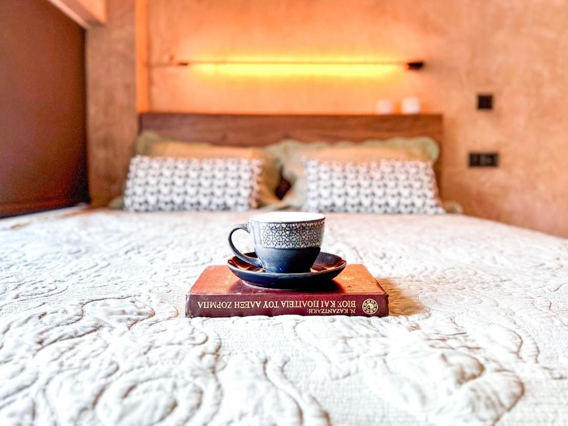Mini Loft Apartment 칼라마타 외부 사진