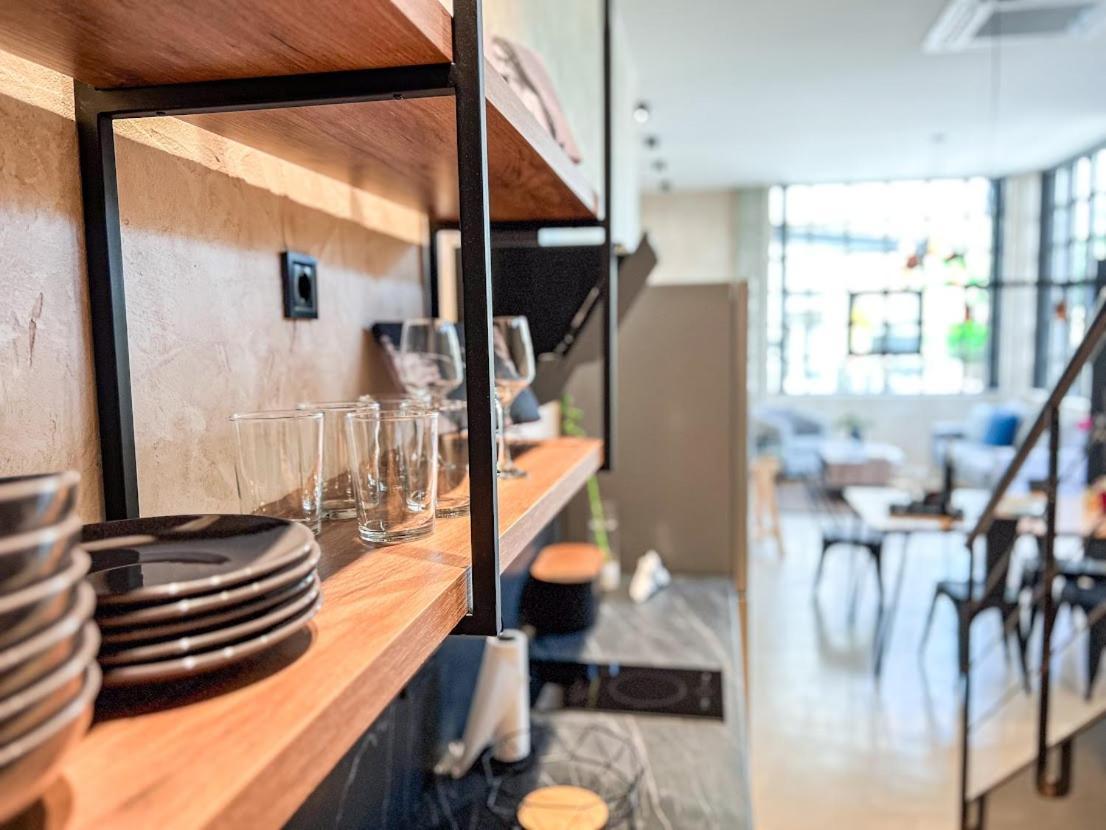 Mini Loft Apartment 칼라마타 외부 사진